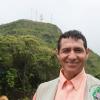 Luis Emilio Lizarazo enseña a los jóvenes a amar, querer y proteger el medio ambiente de Yopal, Casanare. Gracias a su proyecto ha logrado sembrar 7.600 árboles, proceso que permite recuperar el agua.