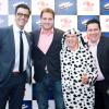 El presentador Humberto Rodríguez junto al Director de Entretenimiento, Juan Ignacio Velásquez y a los humoristas Juan Ricardo Lozano y Julián Madrid. 